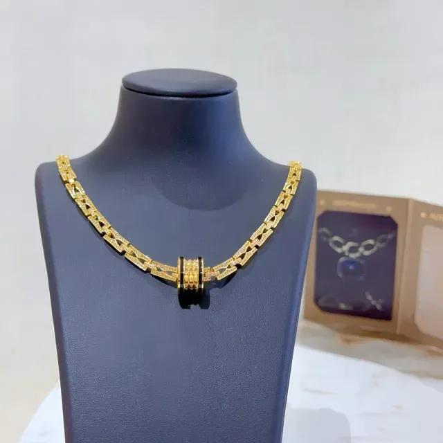 Bvlgari B.zero1 Or Noir Chaîne Pavé-Set Motif Double-Bande Rotative Collier 9