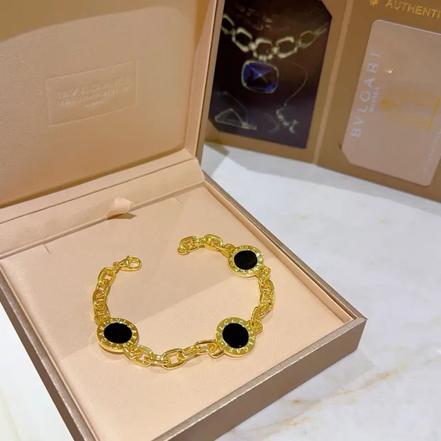 Bvlgari B.zero1 سوار سلسلة ذهب ثلاثة أحجار أونيكس أسود 3