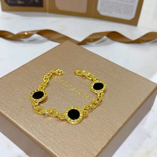 Bvlgari B.zero1 سوار سلسلة ذهب ثلاثة أحجار أونيكس أسود 5