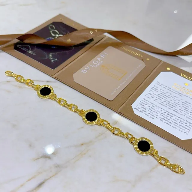 Bvlgari B.zero1 سوار سلسلة ذهب ثلاثة أحجار أونيكس أسود 9