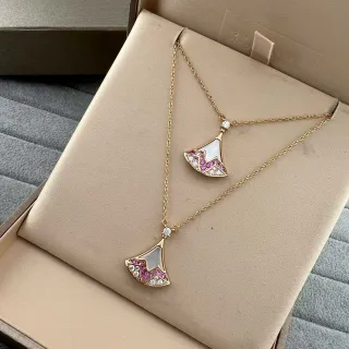 Bvlgari Divas’ Dream collier pendentif or rose en forme d'éventail pavé de gemmes