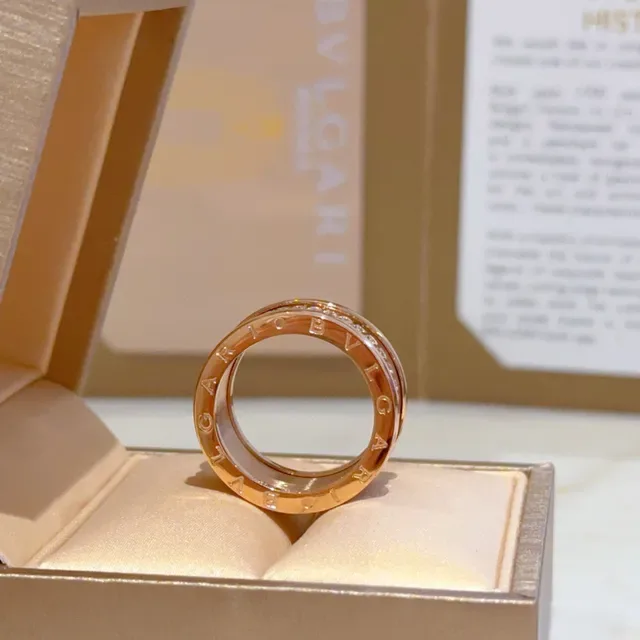 Bvlgari خاتم ذهبي شفاف متعدد الأشرطة دوار تصميم حجريات مرصعة بالباڤيه 3