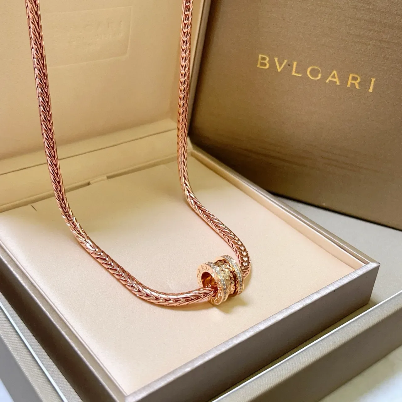 Bvlgari Gold White Braided Wheat-Link Chain Cylindrical Multi-Ring Pendant Necklace 3