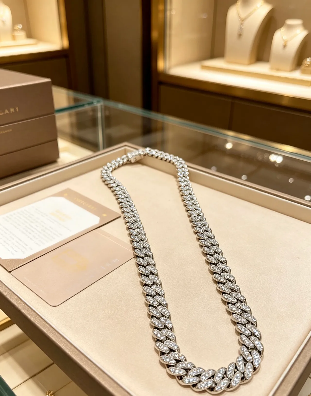 Bvlgari Pavé Curb Link Collier de Diamant 5