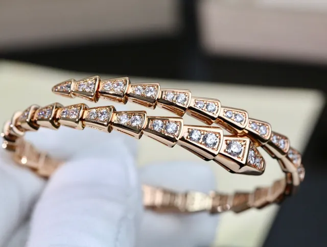 Bvlgari Serpenti गुलाबी सोना Pavé सर्पाकार चूड़ियाँ 2