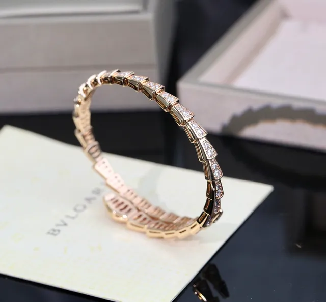 Bvlgari Serpenti गुलाबी सोना Pavé सर्पाकार चूड़ियाँ 8