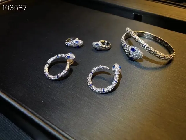 Bvlgari Serpenti motif de serpentine argent bleu Pavé-Set bracelet de diamants 4
