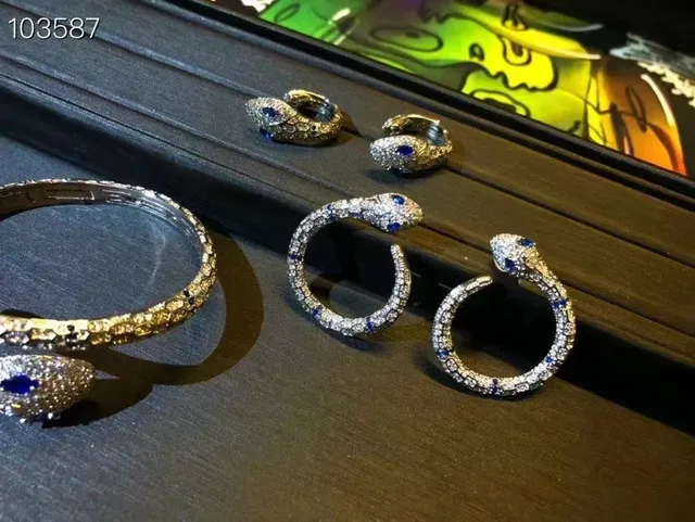 Bvlgari Serpenti motif de serpentine argent bleu Pavé-Set bracelet de diamants 7