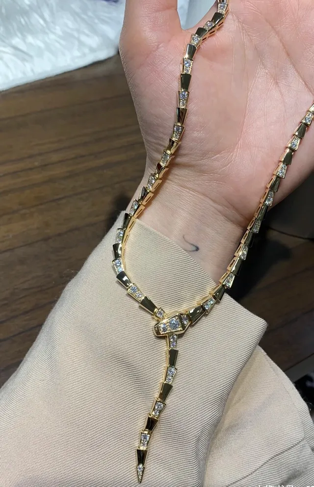 Bvlgari Serpenti Viper Pavé Diamond Collier Articulé 2