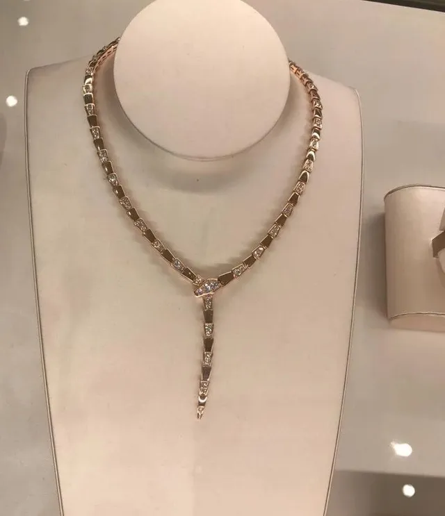 Bvlgari Serpenti Viper Pavé Diamond Collier Articulé 3