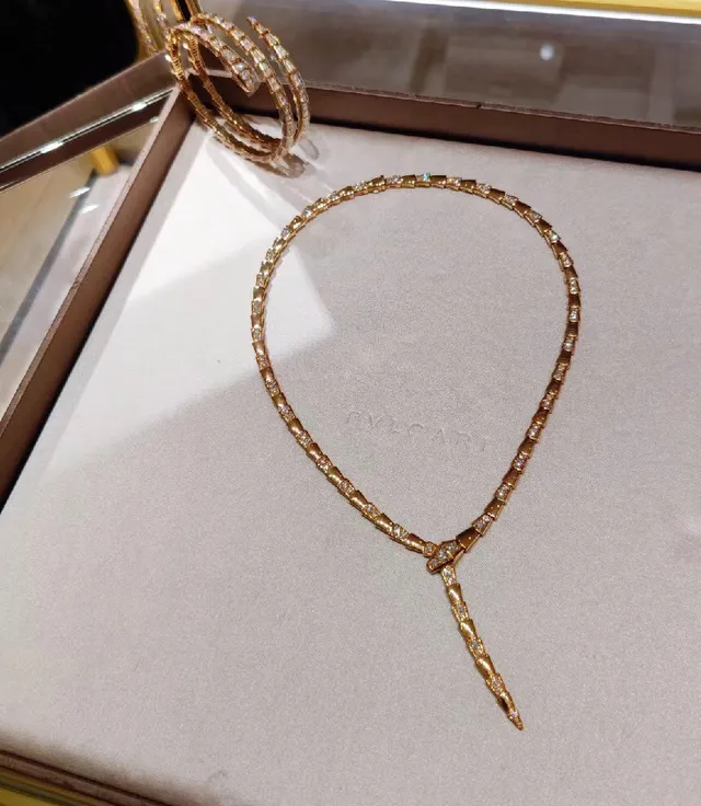 Bvlgari Serpenti Viper Pavé Diamond Collier Articulé 4