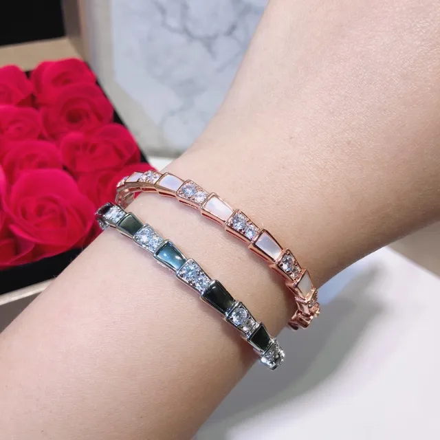 Bvlgari Argent Noir Géométrique Liens Segmentés Alternants Et Incrustations Iridescentes Bracelet 6