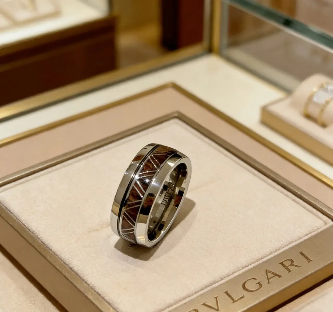 Bvlgari Anel Prata Marrom Faixa Larga Metal Polido 3