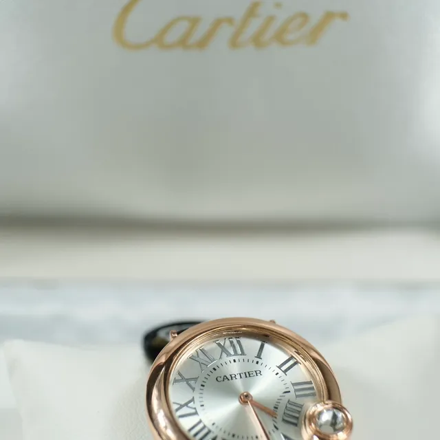 Cartier Ballon Bleu Or Rose Cadran Argent Cuir Noir Montre Mécanique 4