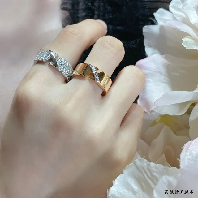 Cartier Juste un Clou X خاتم هندسي بالذهب الوردي Pavé الماس 9
