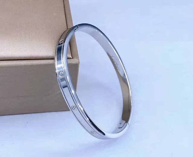 Bracelet Cartier Love Or et Argent Émail Noir 3