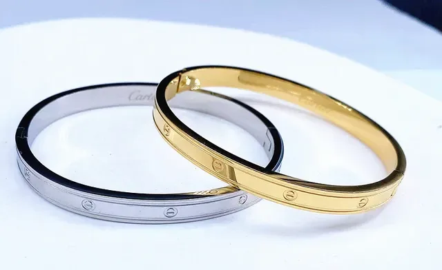 Bracelet Cartier Love Or et Argent Émail Noir 4