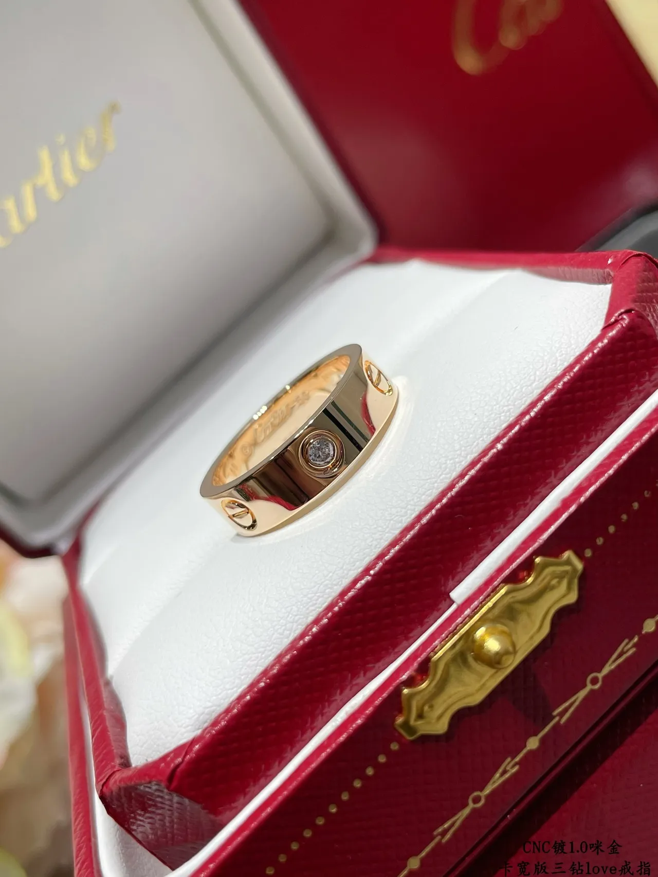 Cartier Love Anel de Banda Larga com Três Diamantes 3