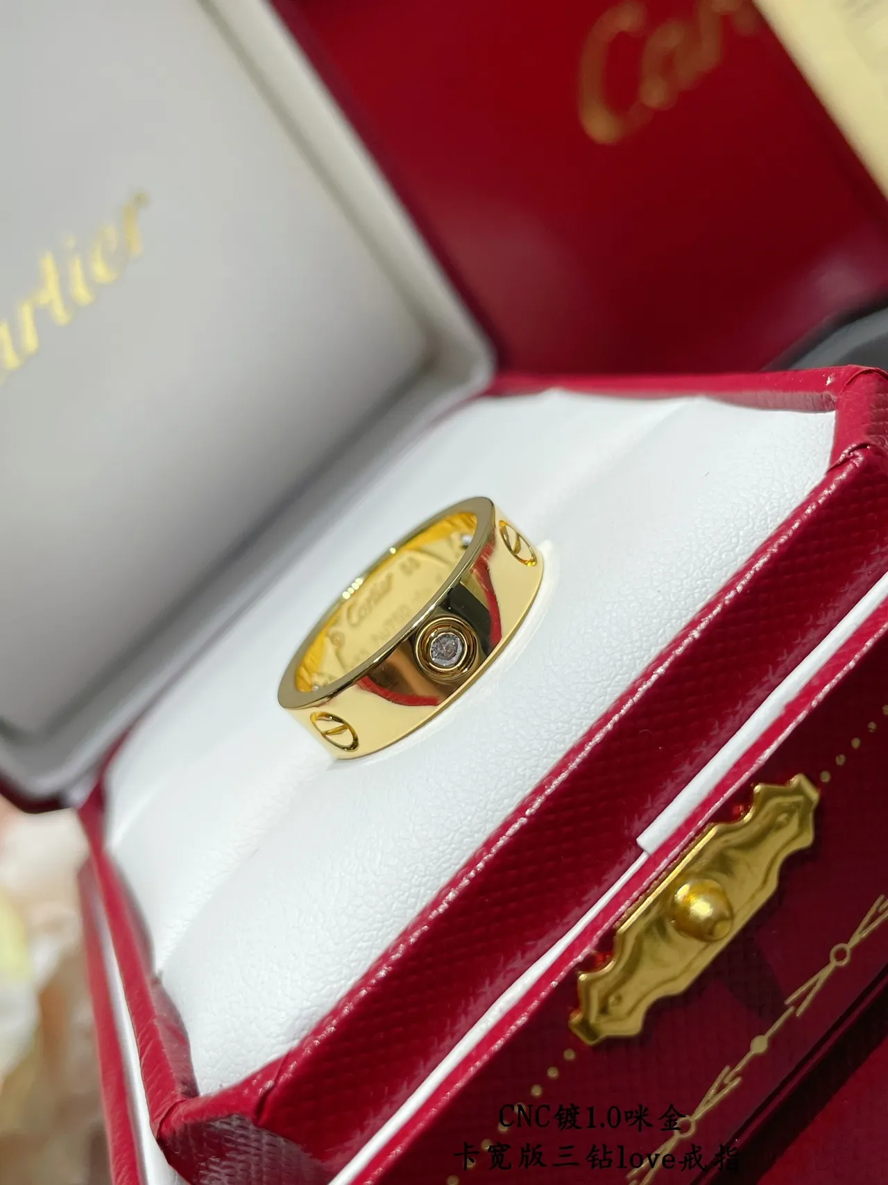 Cartier Love Anel de Banda Larga com Três Diamantes 4
