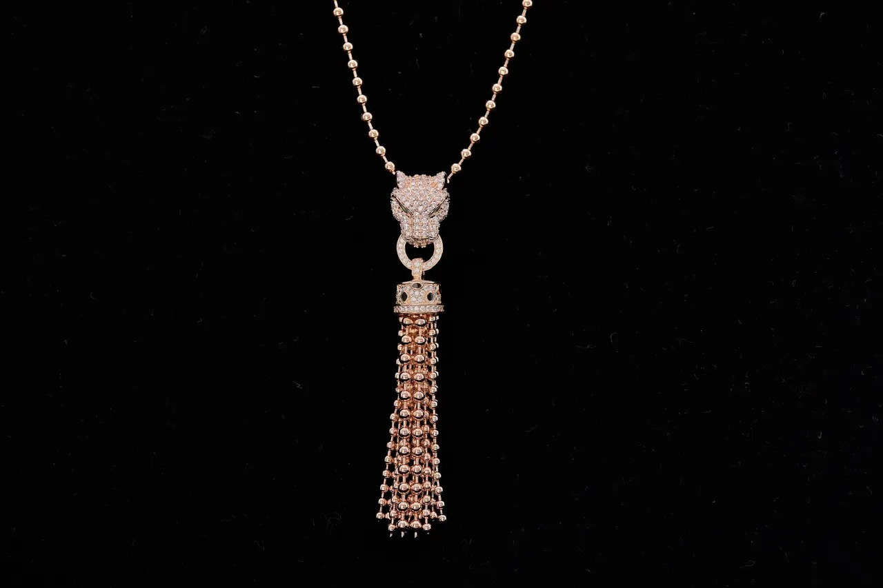 Cartier Panthère Tête de Panthère Pavé Diamants et Émeraudes Collier 7