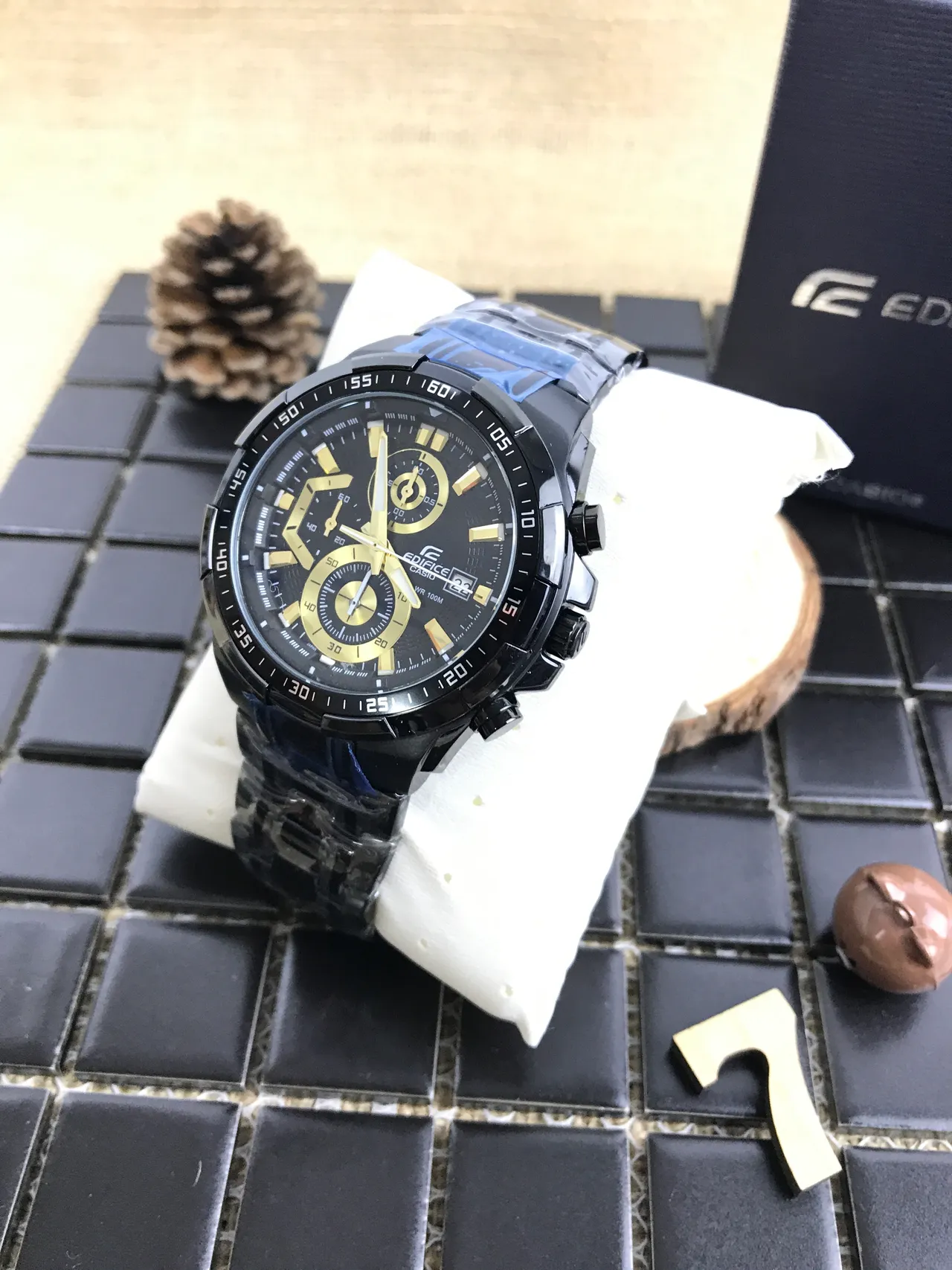 Casio أسود ذهبي مطلي بالأيونات Case مالتي سبديال كرونوغراف ساعة 6