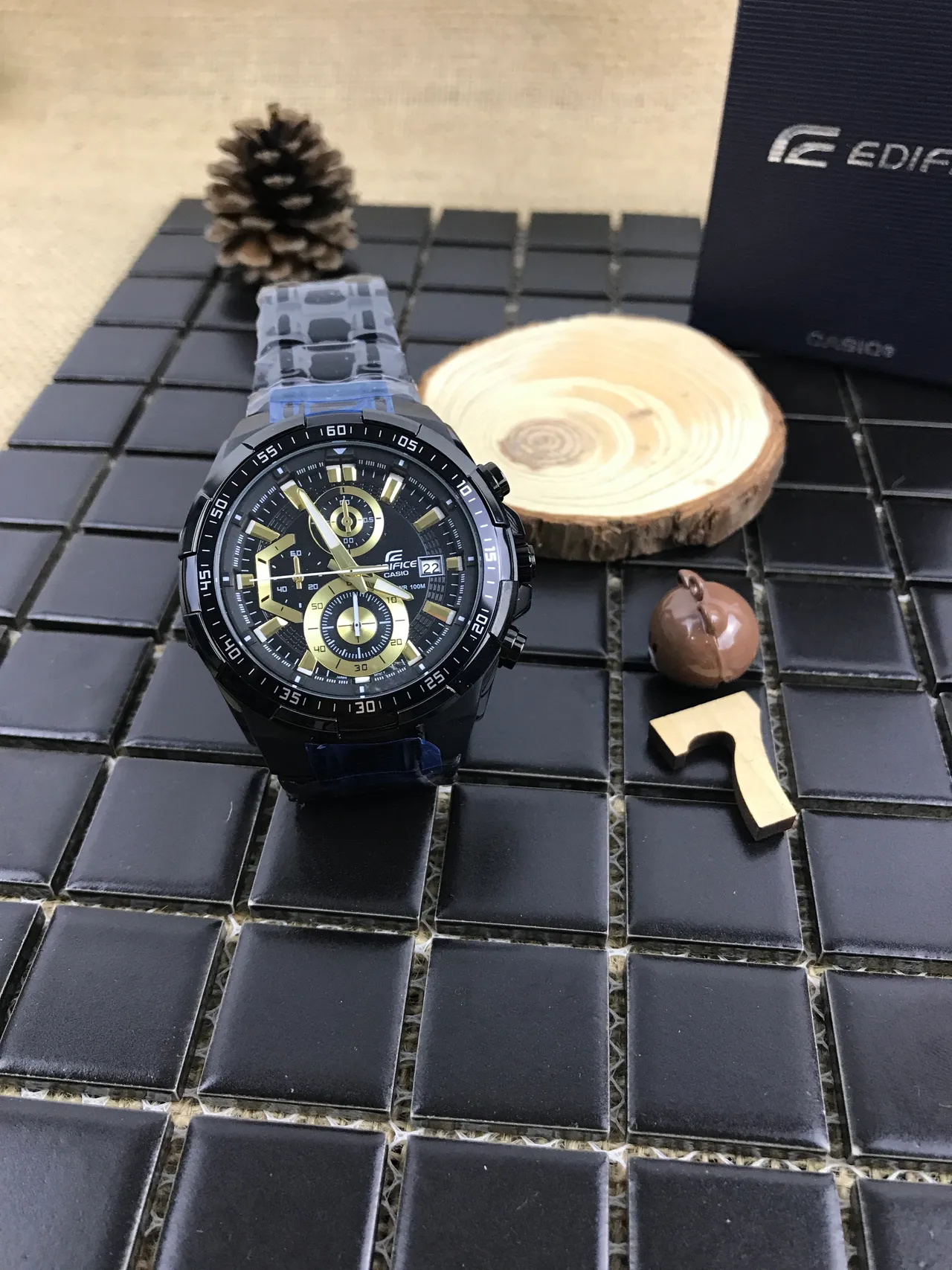 Casio أسود ذهبي مطلي بالأيونات Case مالتي سبديال كرونوغراف ساعة 9