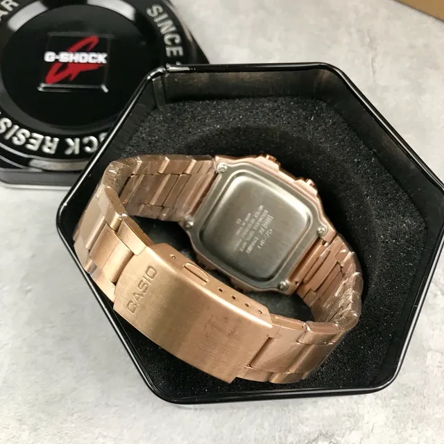 Casio G-Shock DW-5600 Montre Quartz en Acier Inoxydable Teinte Or Rose 2