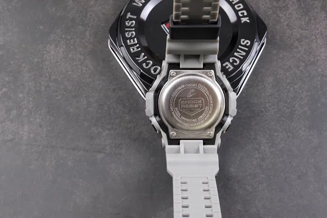 Casio G-Shock GA-2100 كامو فلاج ساعة رياضية 4