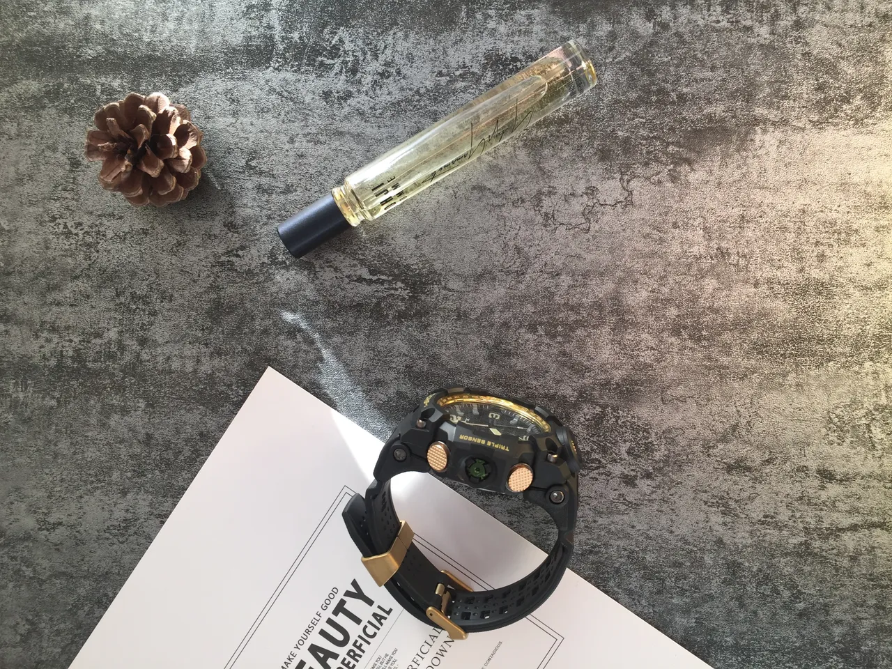 Casio G-Shock Mudmaster Black and Gold Sports Watch 5