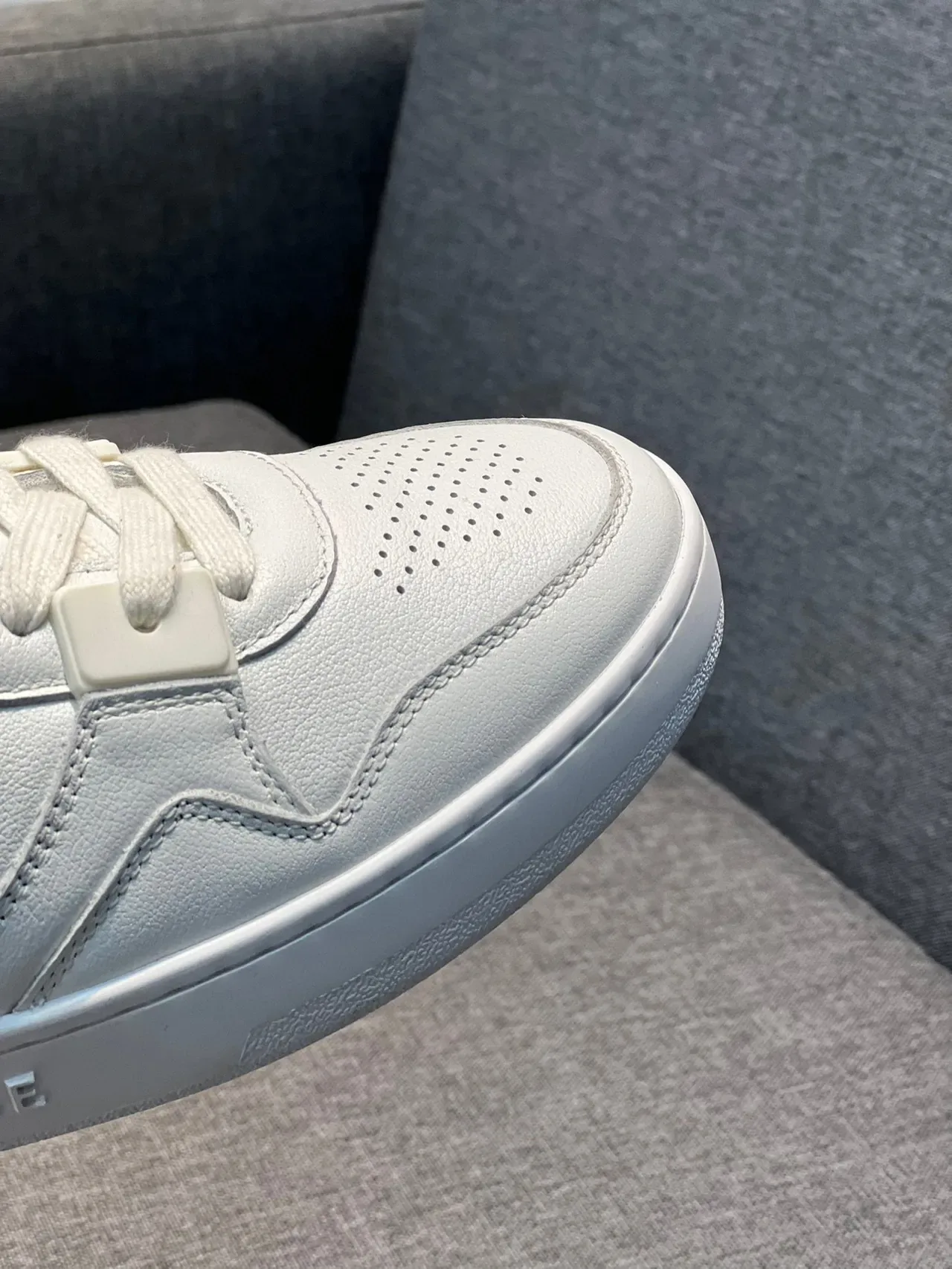 Celine CT-01 Sneakers lifestyle en cuir blanc 3