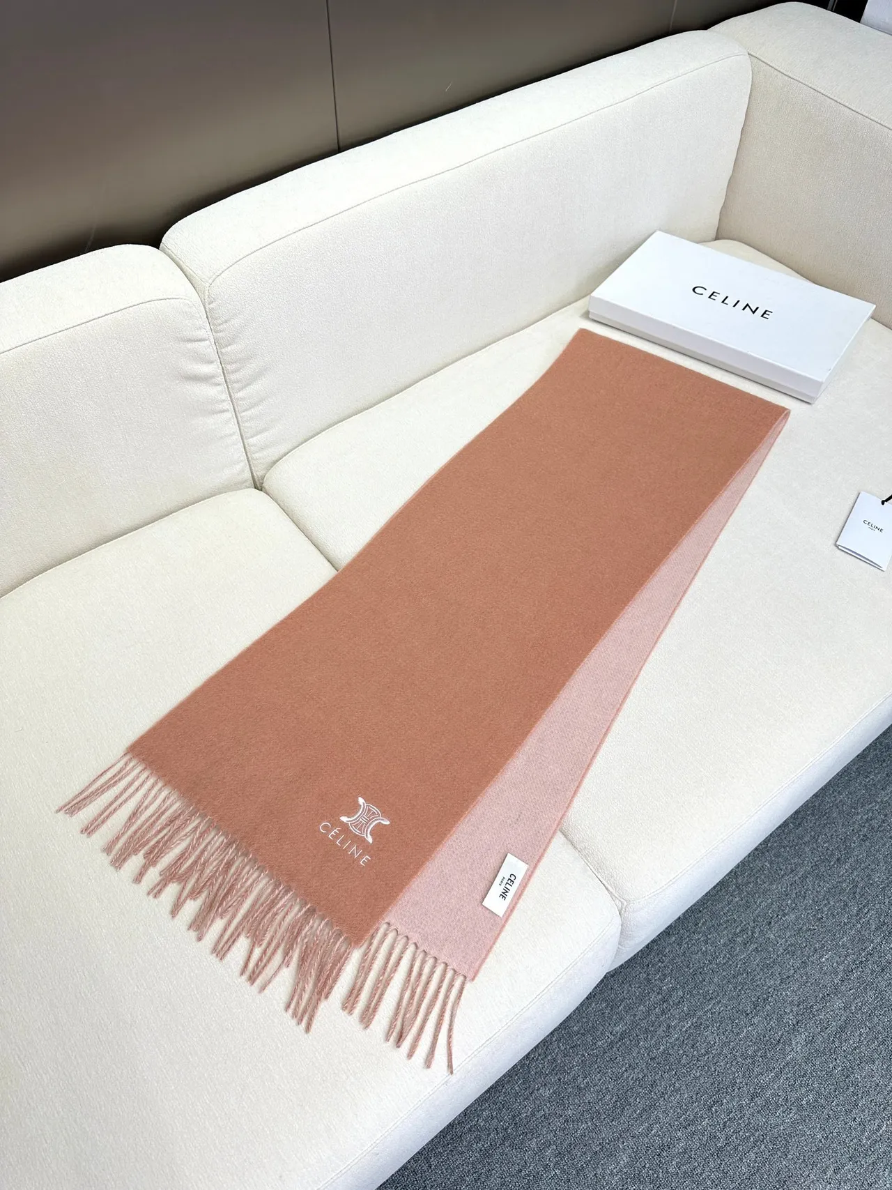 Celine écharpe cachemire bicolore à franges 7