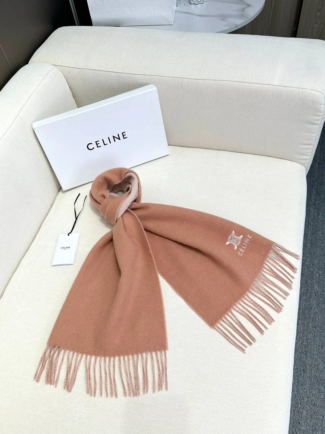 Celine écharpe cachemire bicolore à franges 8