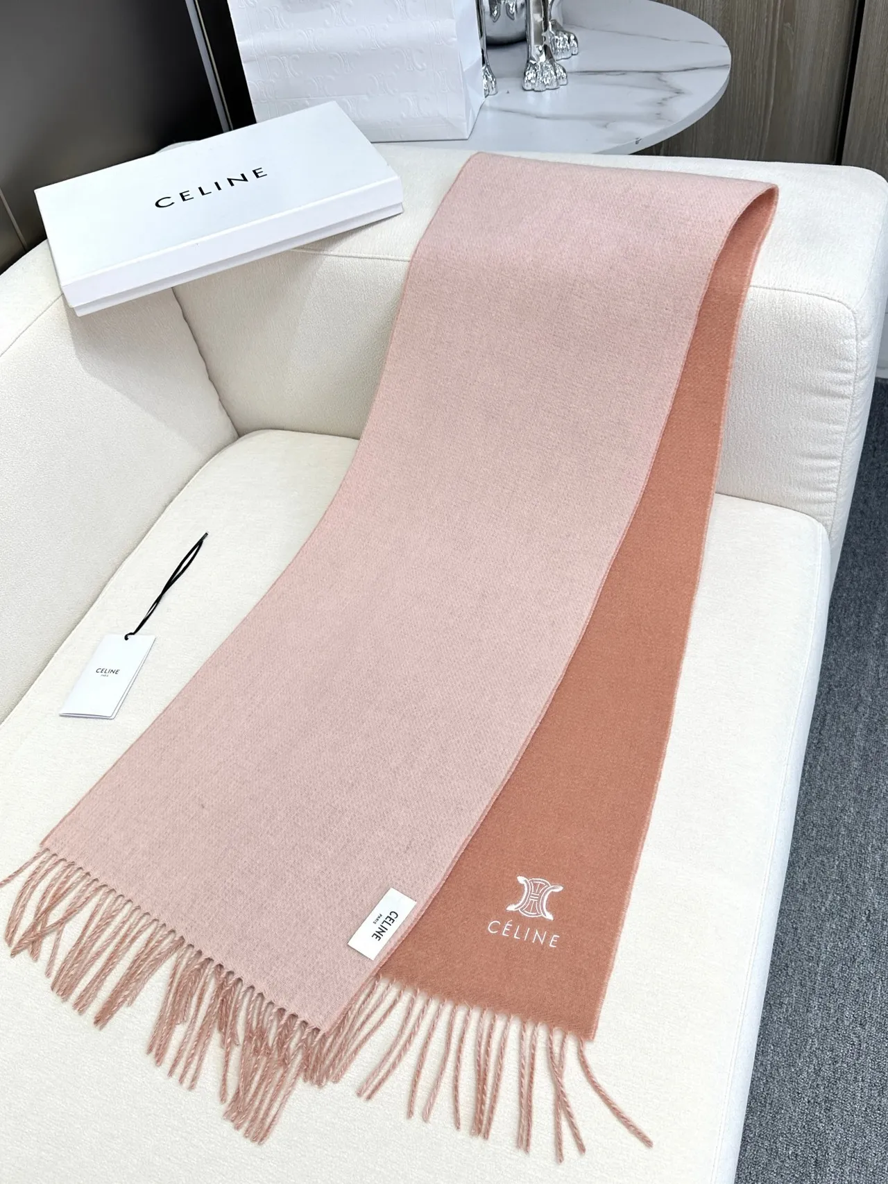 Celine écharpe cachemire bicolore à franges 9