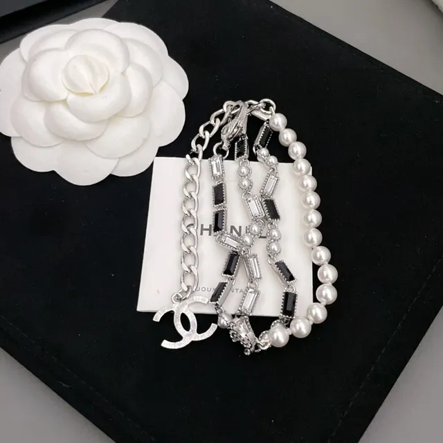 Chanel Bijoux Fantaisie Pulseira de pérolas e esmalte preto com elos 4