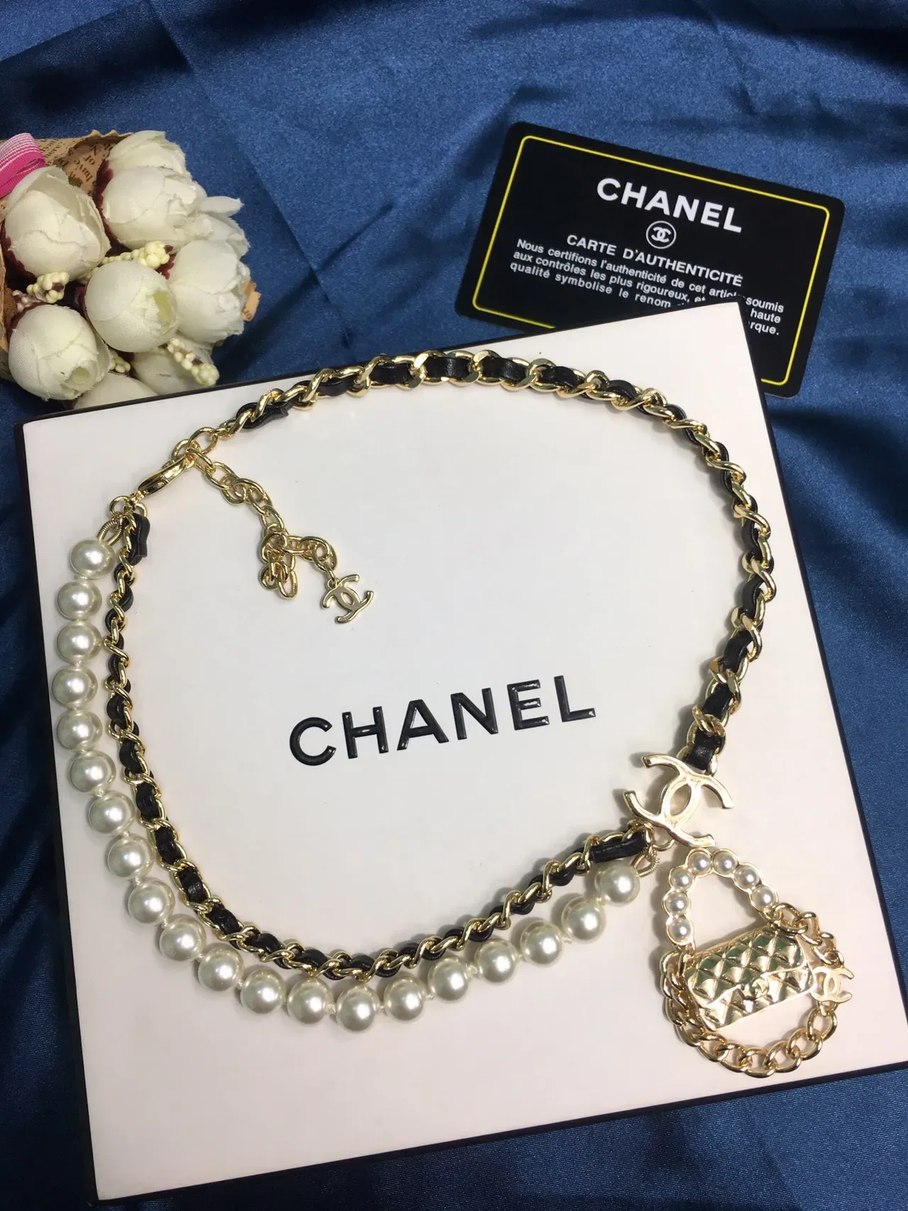 Colar Chanel Preto Dourado Corrente de Pérolas 7