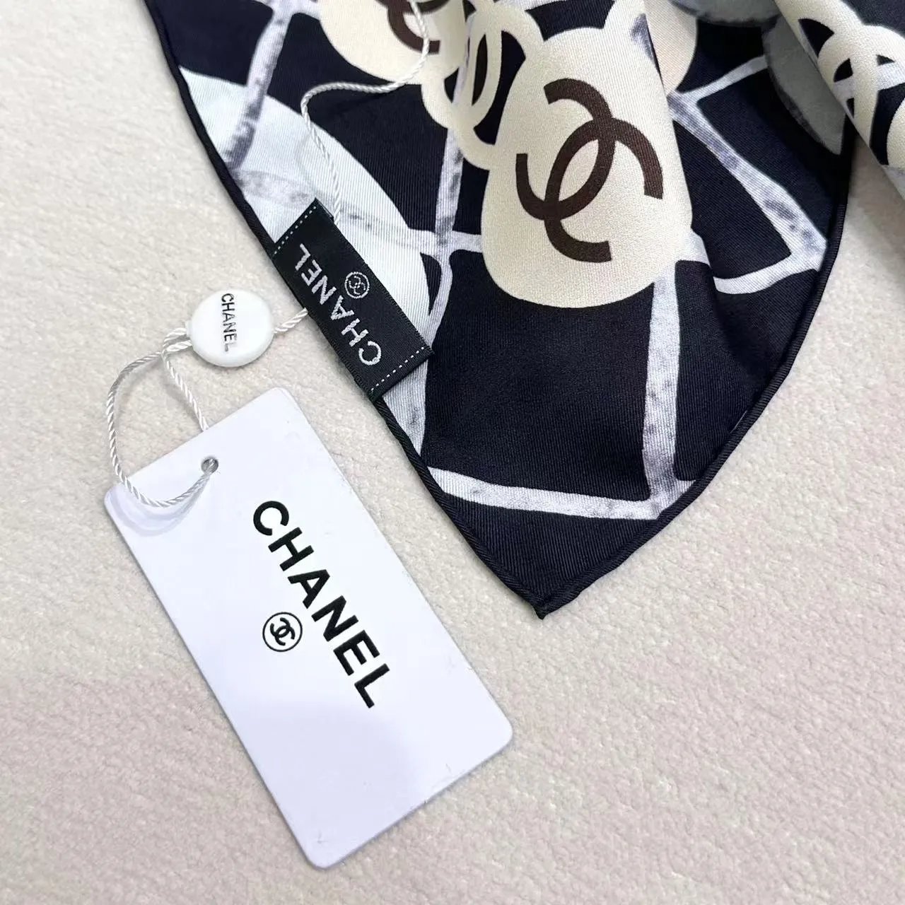 Chanel Black White Herringbone Tweed Leather Trim Blazer 2