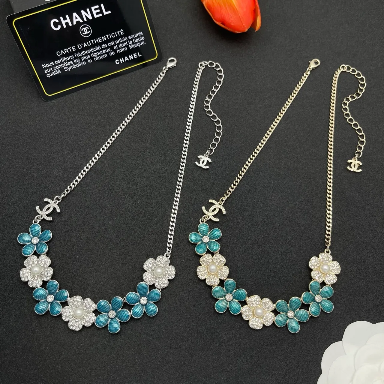 Chanel عقد أزرق فضي زهري بيب مينا وكريستال مزين 2