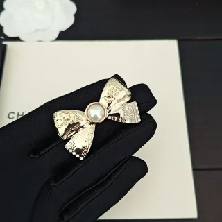 Chanel Bow Brooch Gold-Tone Pearl Crystal Brooches