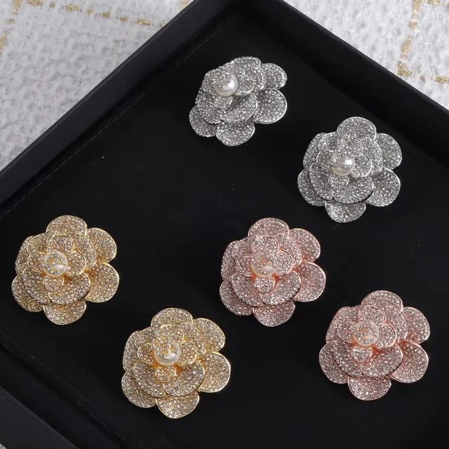 Chanel Camellia Broche Pavé-Crystal Pérola-Centro Metal Múltiplos Tons Broches 9