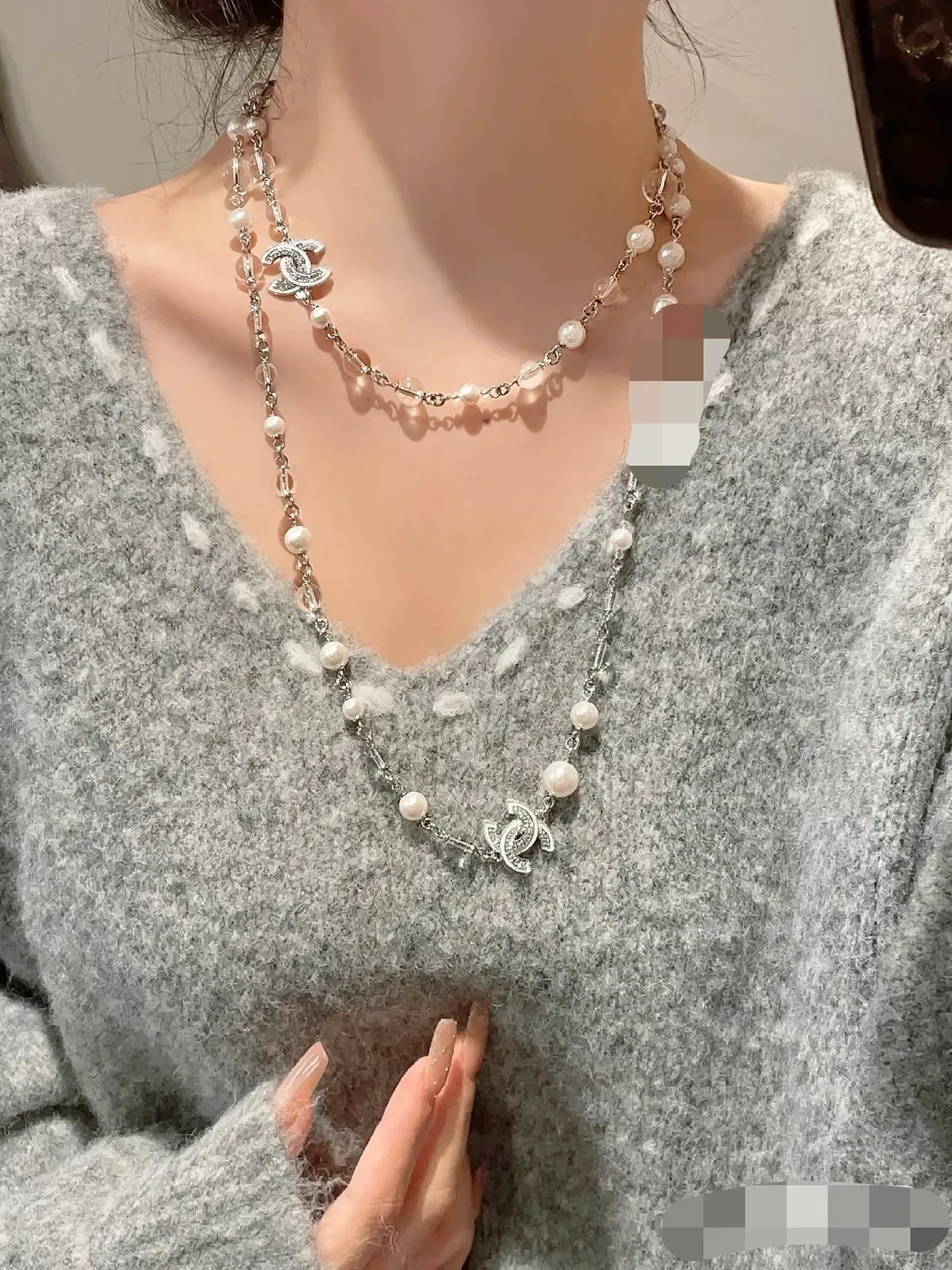 Chanel Camélia Collier Blanc Argent Perle et Cristal Chaîne de Perles Pavé CC Logo Charm 10