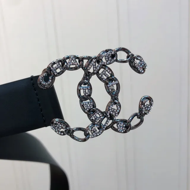 Chanel CC Belt أسود فضي ناعم مزين بالكريستال إطار interlocking حزام جلد 5