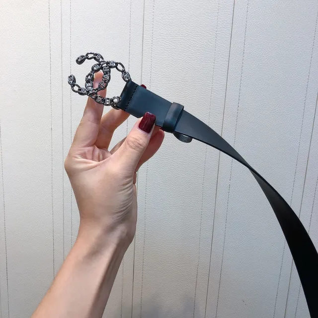 Chanel CC Belt أسود فضي ناعم مزين بالكريستال إطار interlocking حزام جلد 6
