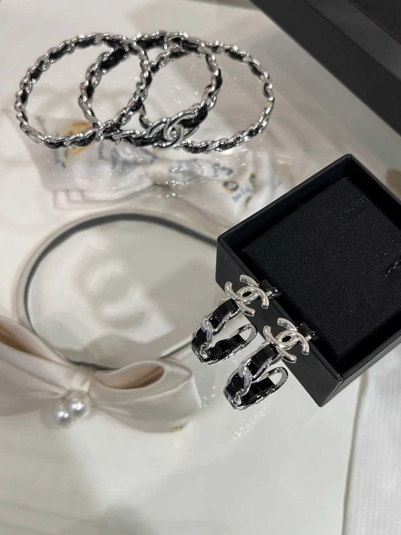 Chanel CC Chain Black Silver Logo Earrings 7