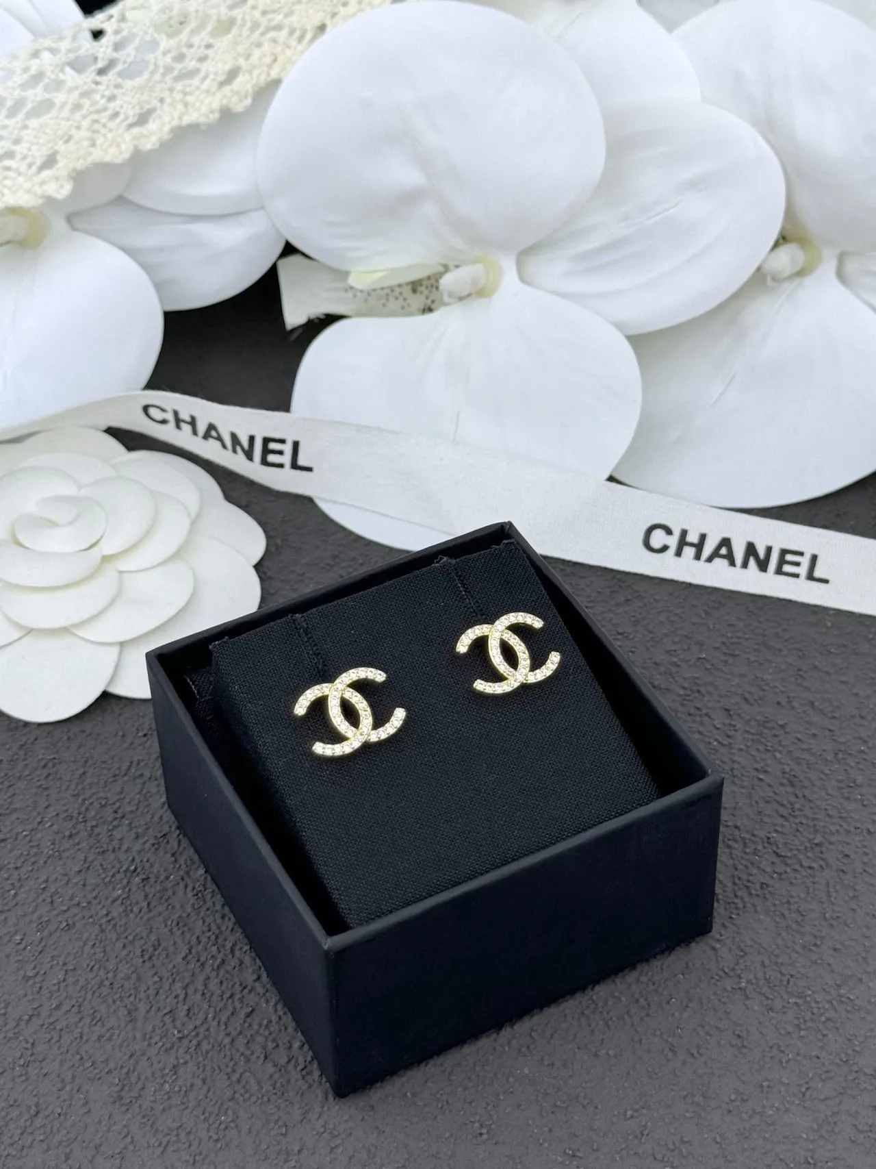 Chanel CC Gold Black Pavé-Crystal Interlocking Logo Earrings 5