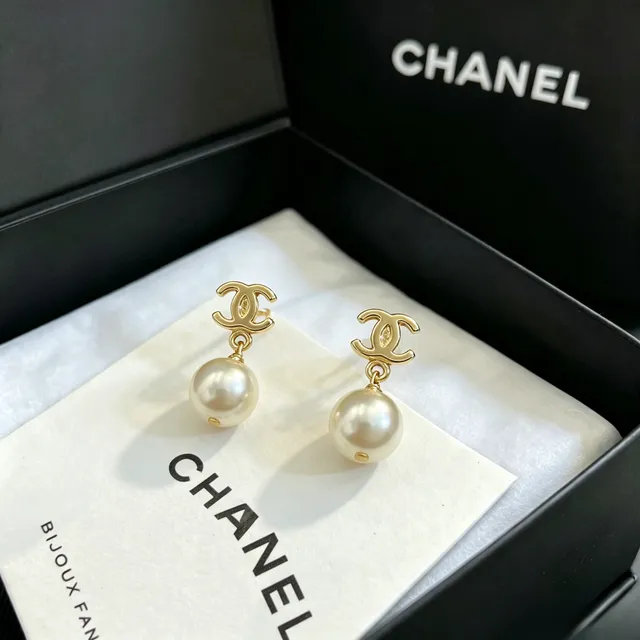 Chanel CC Pearl Drop Earrings 10