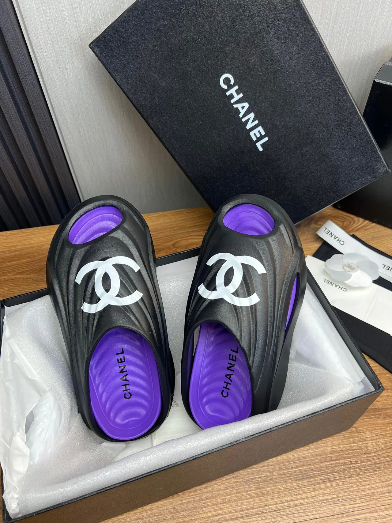 Chanel CC Slide Black and Purple Slippers 6
