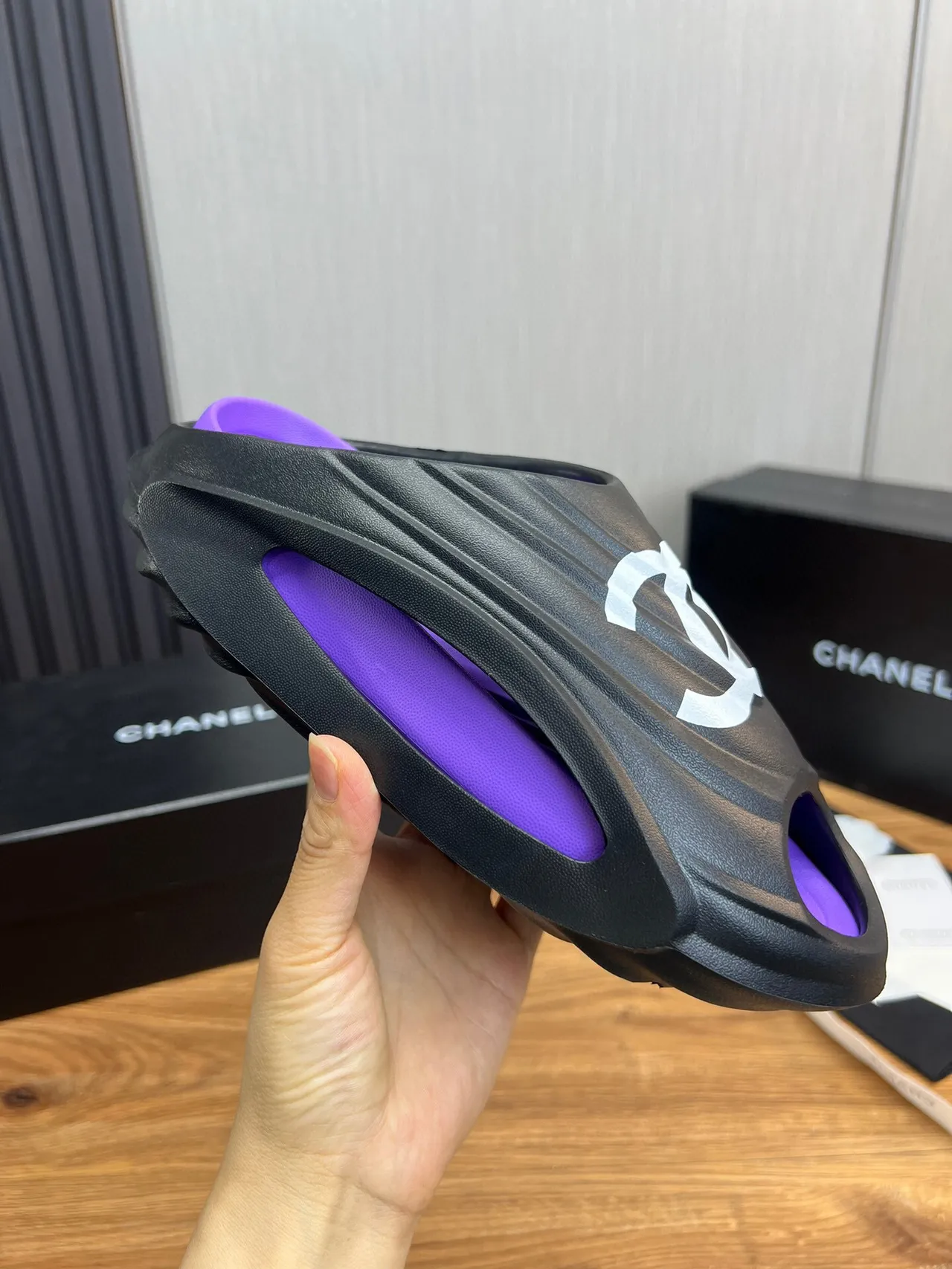Chanel CC Slide Black and Purple Slippers 8