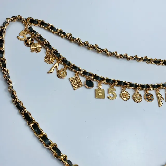 Chanel Charm Belt Gold and Black Fashion Belt Bag 3