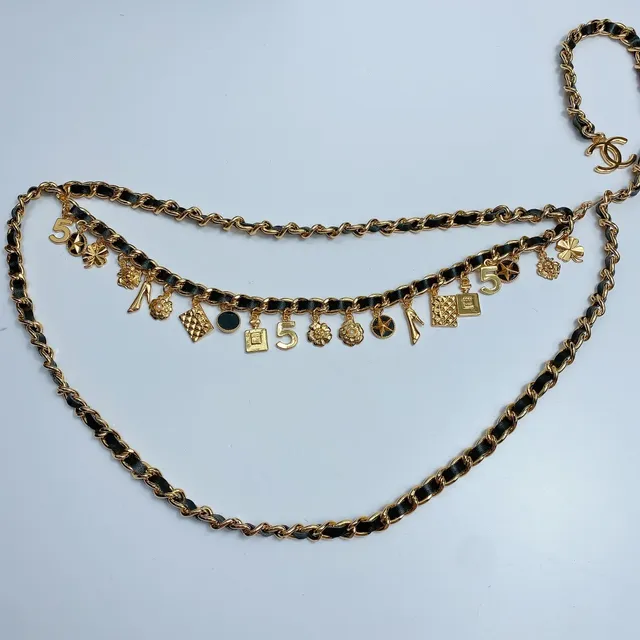 Chanel Charm Belt Gold and Black Fashion Belt Bag 4