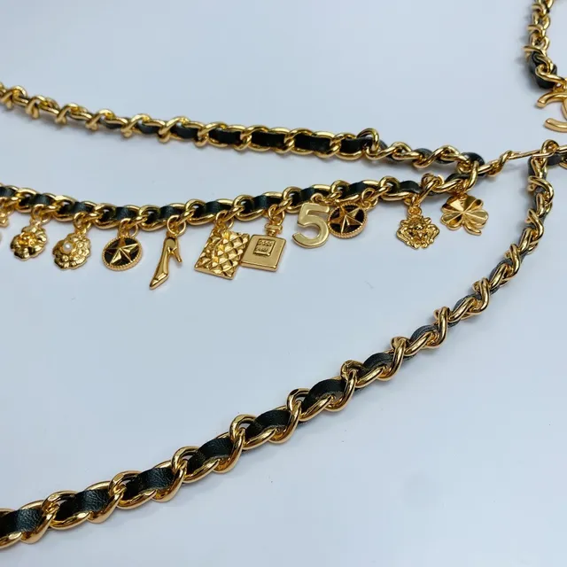 Chanel Charm Belt Gold and Black Fashion Belt Bag 5